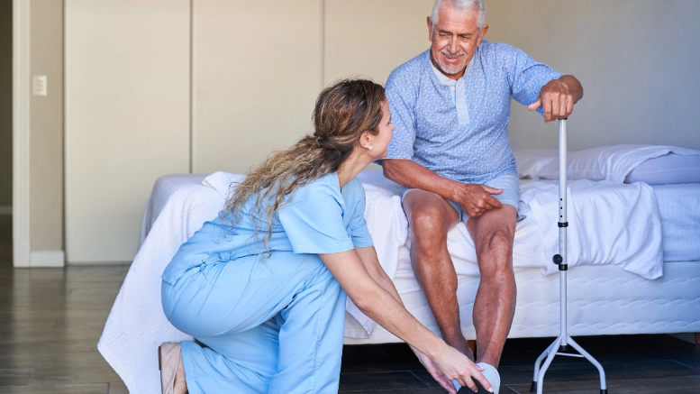 Best Walking Shoes for Seniors